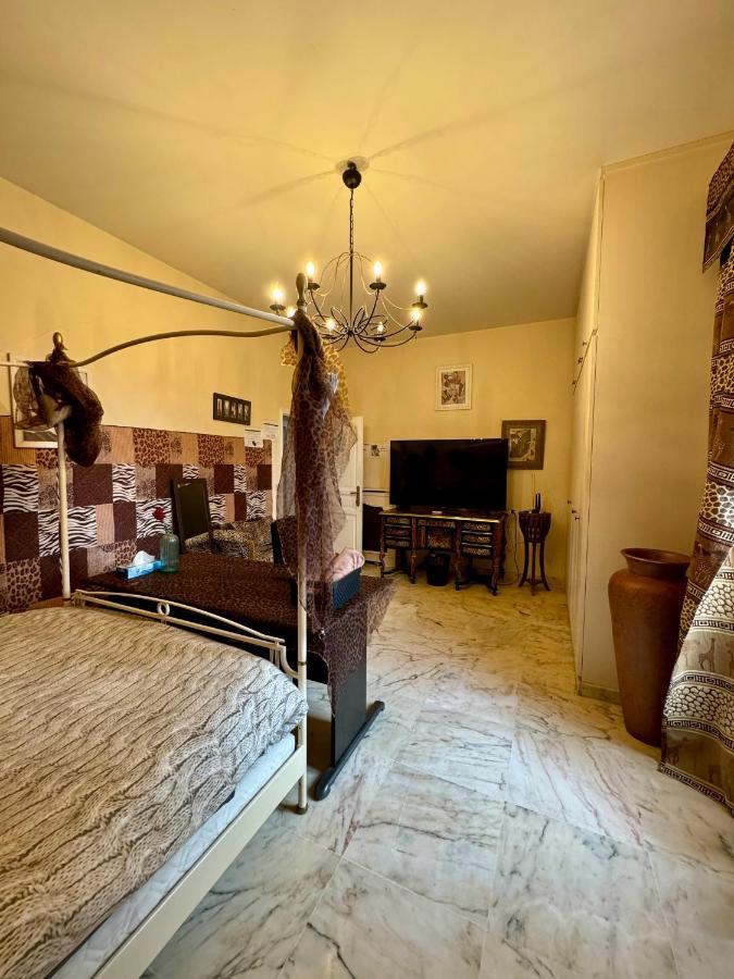 La Demeure D'Iris Bed & Breakfast Bougival Eksteriør bilde