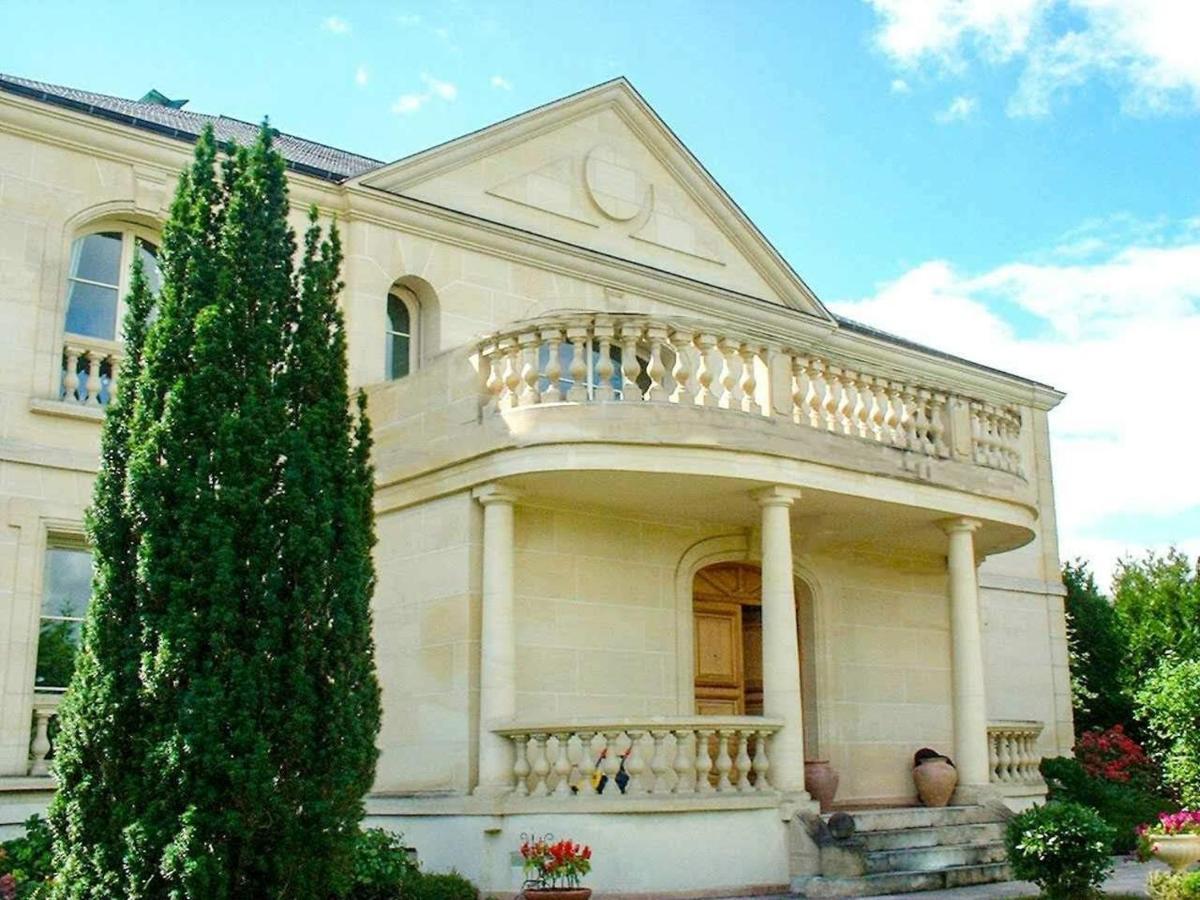 La Demeure D'Iris Bed & Breakfast Bougival Eksteriør bilde