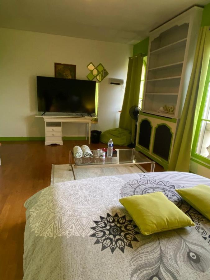 La Demeure D'Iris Bed & Breakfast Bougival Eksteriør bilde